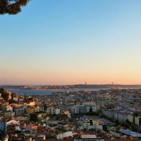 Apartment Sunny Lisbon Gem Bicas