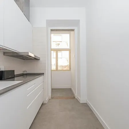 Apartment Sunny Lisbon Gem