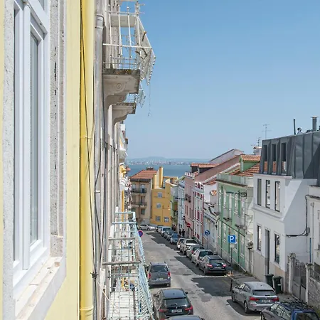 Apartment Sunny Lisbon Gem