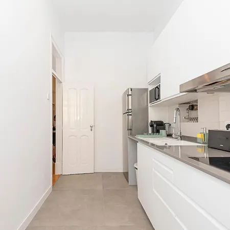 Apartment Sunny Lisbon Gem Bicas