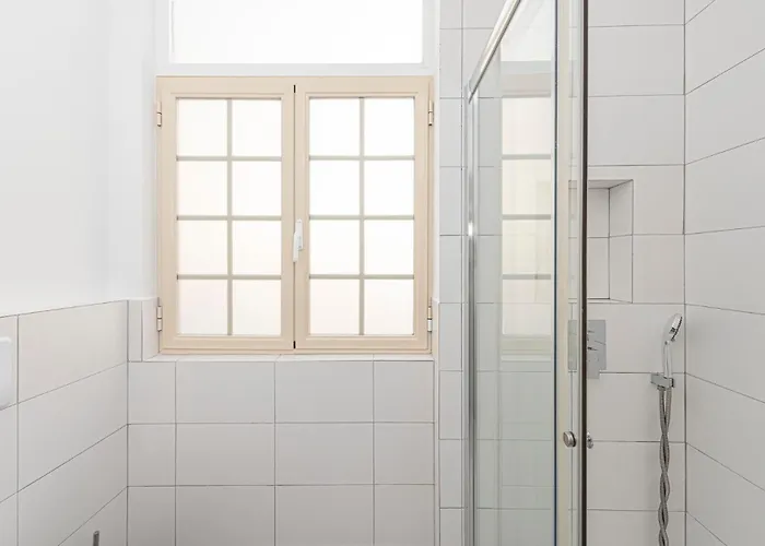 Sunny Lisbon Gem Apartament *